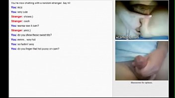 Play Petite teen fingering to orgasm on sex chat