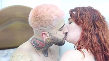 Play COMENDO RUIVINHA GOSTOSA E GOZANDO NA BOCA DELA - MATHEUS CASTRO - HEYANNABLUE