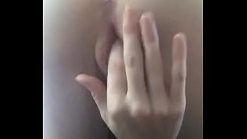 Play Novinha magrinha MOSTRANDO a ppk. Foi o que sobrou na pandemia para as putas.