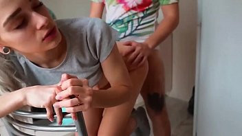 Play Mi novia se pone caliente en mi casa