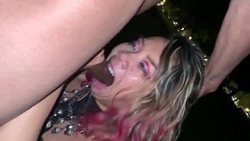 Play Public Sex Slave wit Kimberly chi