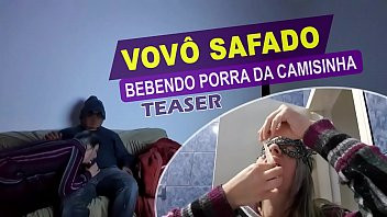 Play Cristina Almeida agradando o Vovô na câmera escondida, chupa e depois bebe todo o leitinho da camisinha.
