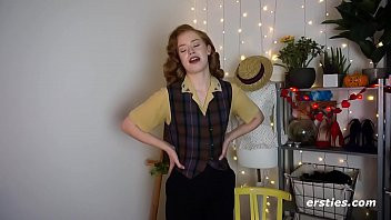 Play Sweet English Redhead Gets Off In Red Nightie