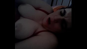 Play Real Amateur Milf Masturbating in Bed