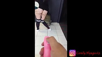 Play Otaku PUTA blanca de la FrikiPlaza CDMX se deja meter dildos por el CULO y se deja acosar y grabar upskirt encoxada, le encanta la verga, se moja mucho, tiene Instagram - Candy Hyuga