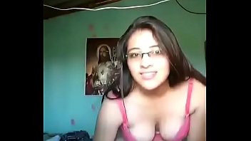 Play Desi school girl Rashmi nude video