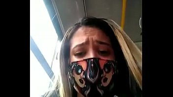 Play Chava se masturba en transporte publico
