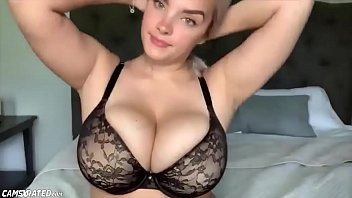 Play Hot Curvy Big Natural Tits Blonde Teen