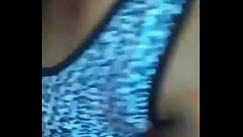 Play Mallu maaried girl show her cleavage 1