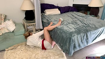 Play Stepmom gets fucked while stuck under the bed - Erin Electra