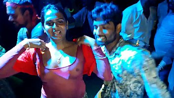 Play Dirty recording dance