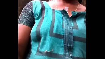Play Desi Tamil aunty nude