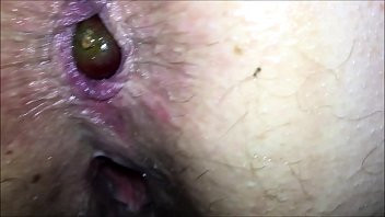 Play Hot girl insertions fruits deep inside her tight asshole then pop them out showing her asshole turning inside out as they pops out