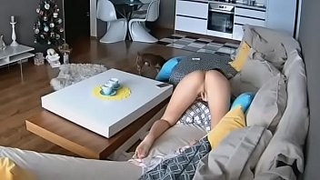 Play Cuando estoy sola en casa