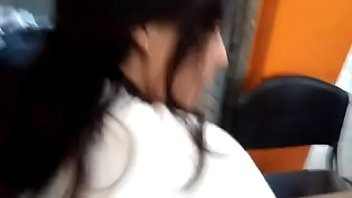 Play Cogiendo con la más timida de la clase