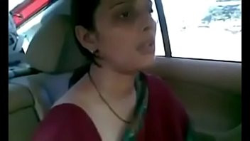 Play Indian bhahi suck and fingring in car