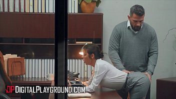 Play Busty (Alexis Fawx) fucking her boss in the office - Digital Playground