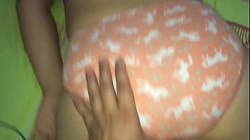 Play Mi hermana se hace la dormina para que la manosee y me la folle
