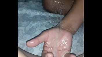 Play Un rico squirt