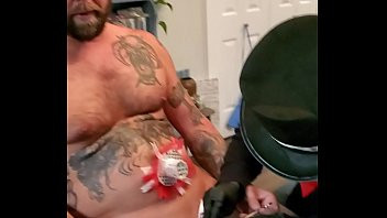 Play Dick Stitchin'