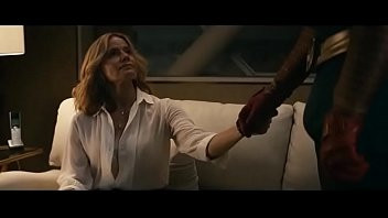 play Elizabeth Shue Erotic Scene with Younger Guy