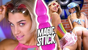 Play Waiting for Jean-Marie Corda Gina Gerson plays with Elena Vedem's bold pussy making her cum from a glass magic stick!